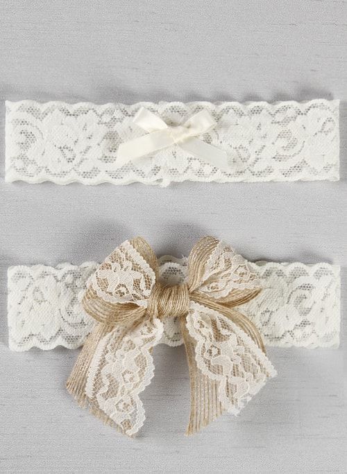 Rustic garter set top