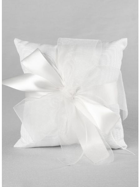 Tres Beau Ring Pillow 
