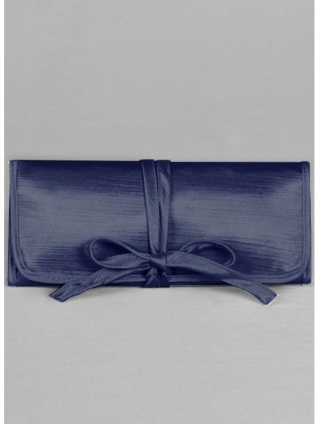 Mis Quince Embroidered Jewelry Roll-Navy