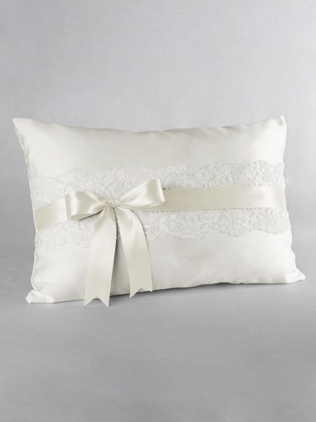 Chantilly Lace Kneeling Pillow