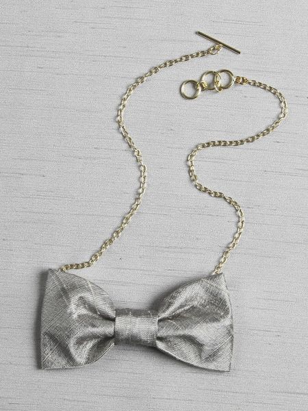 Bow Tie Necklace, Platinum