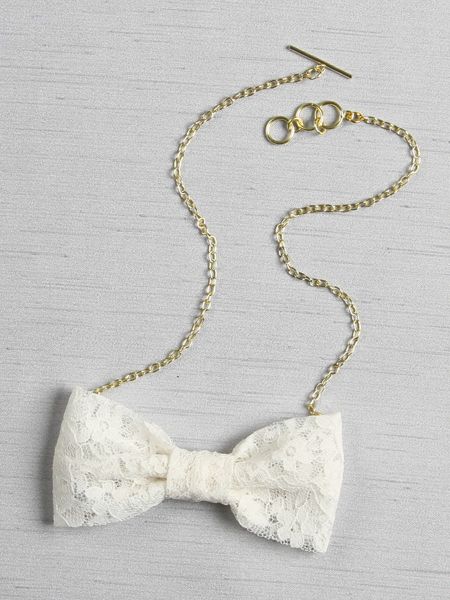 Lace Bow Tie Necklace, ivory